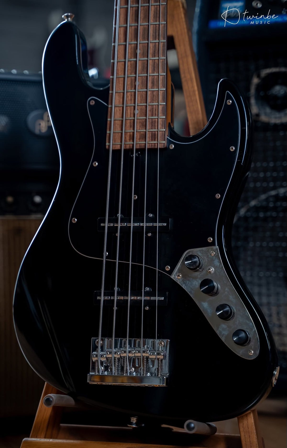 Sadowsky MetroExpress JJ 5 Upgrade Nordstrand and Trickfish Preamp