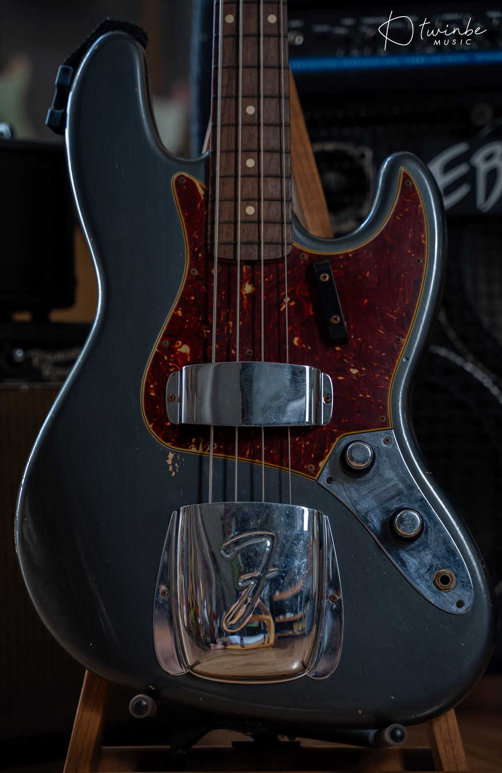 Fender Custom Shop ’60 Jazz Bass Relic Charcoal Frost Metallic