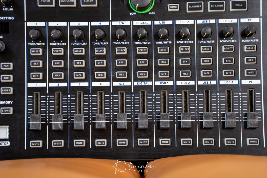 Roland MX-1