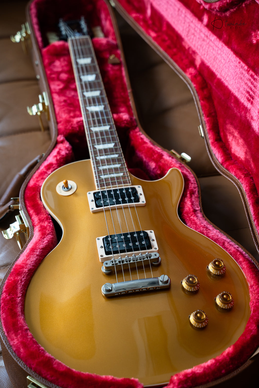 2020 Gibson Slash Victoria Les Paul Standard Goldtop