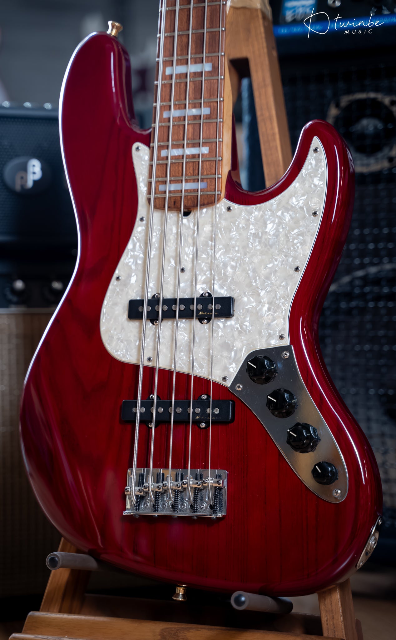 Fender Custom Shop Classic V 5 Jazz - Translucent Red