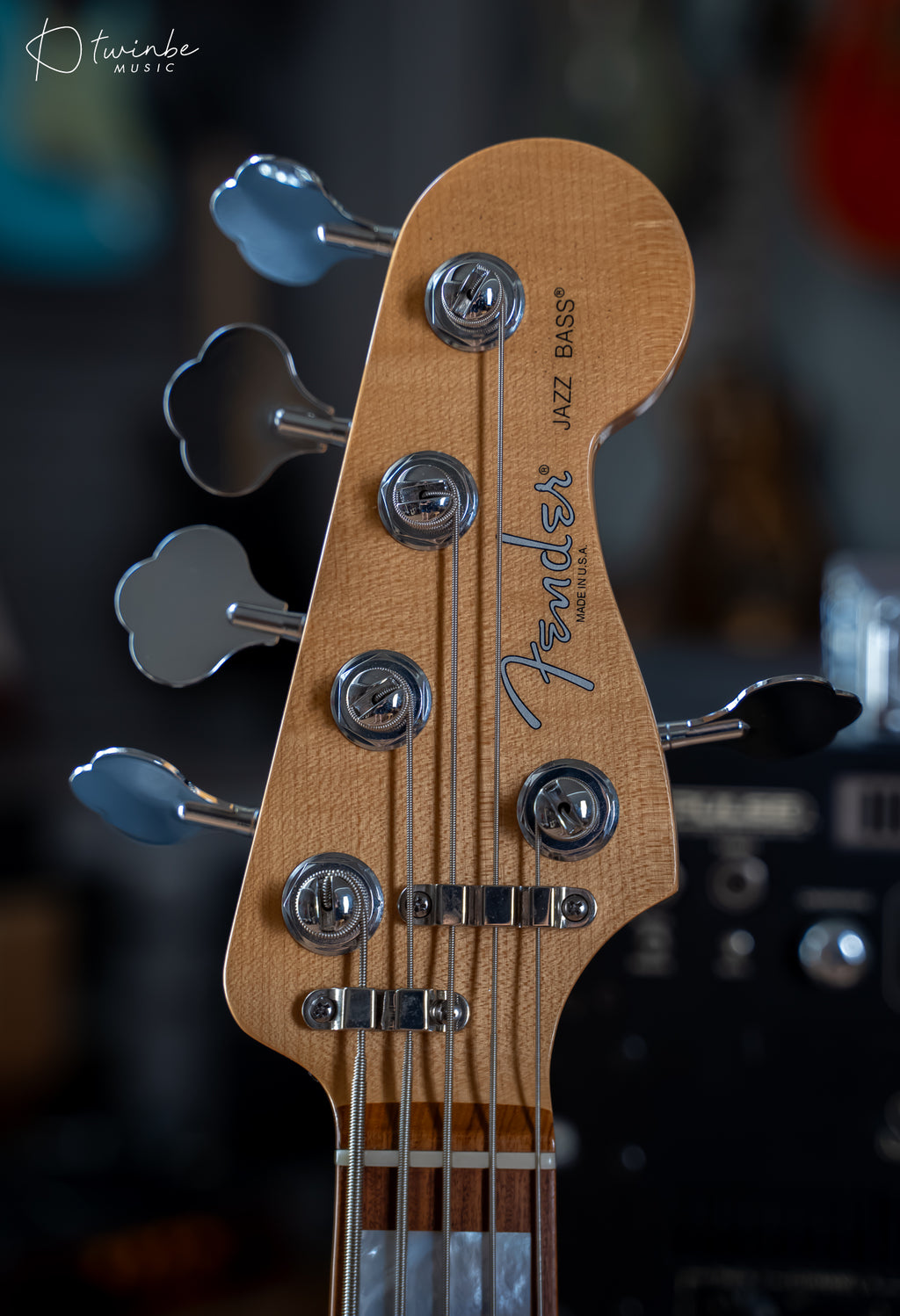 Fender Custom Shop Classic V 5 Jazz - Translucent Red