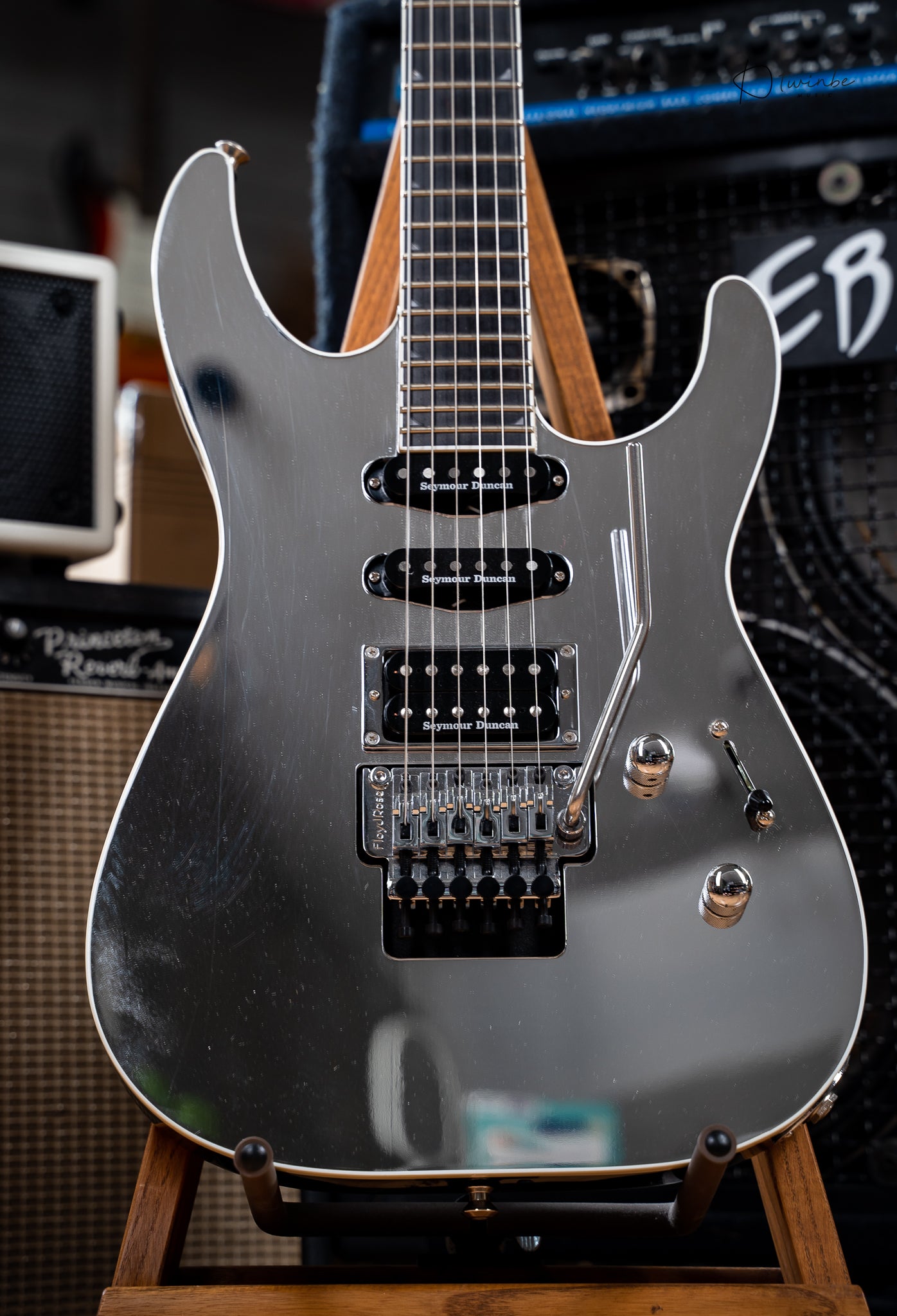 Jackson Pro Series Soloist SL3R Mirror