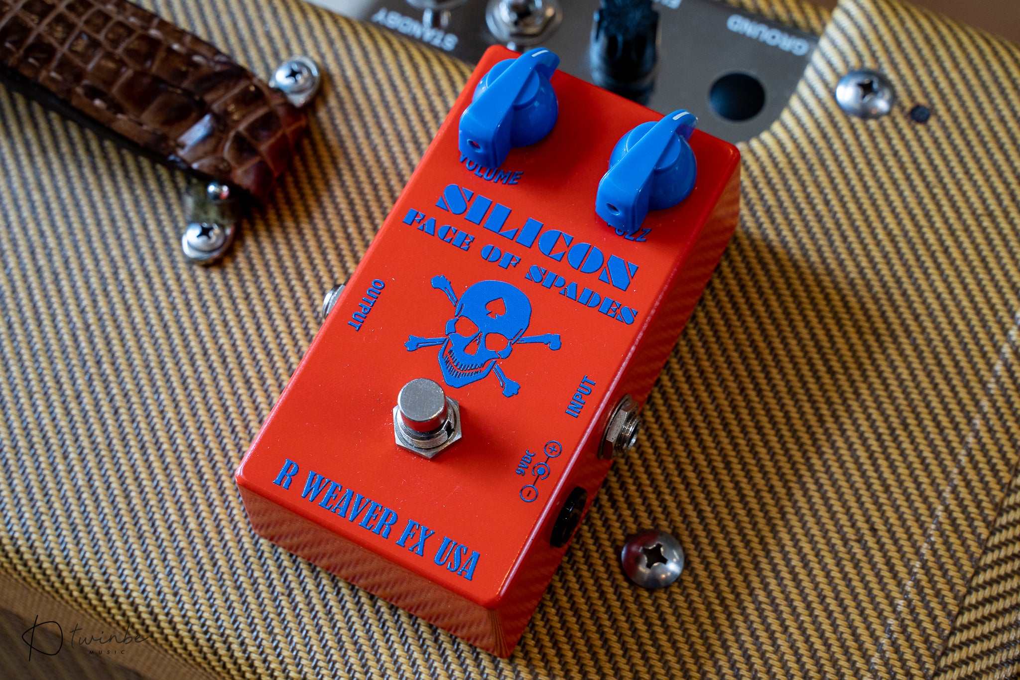 R Weaver FX Silicon Face of Spades