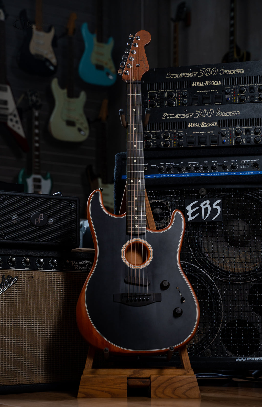 Fender American Acoustasonic Stratocaster