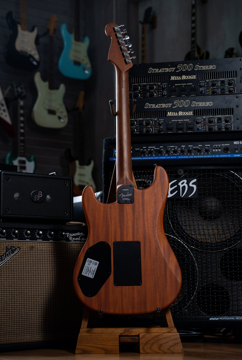 Fender American Acoustasonic Stratocaster