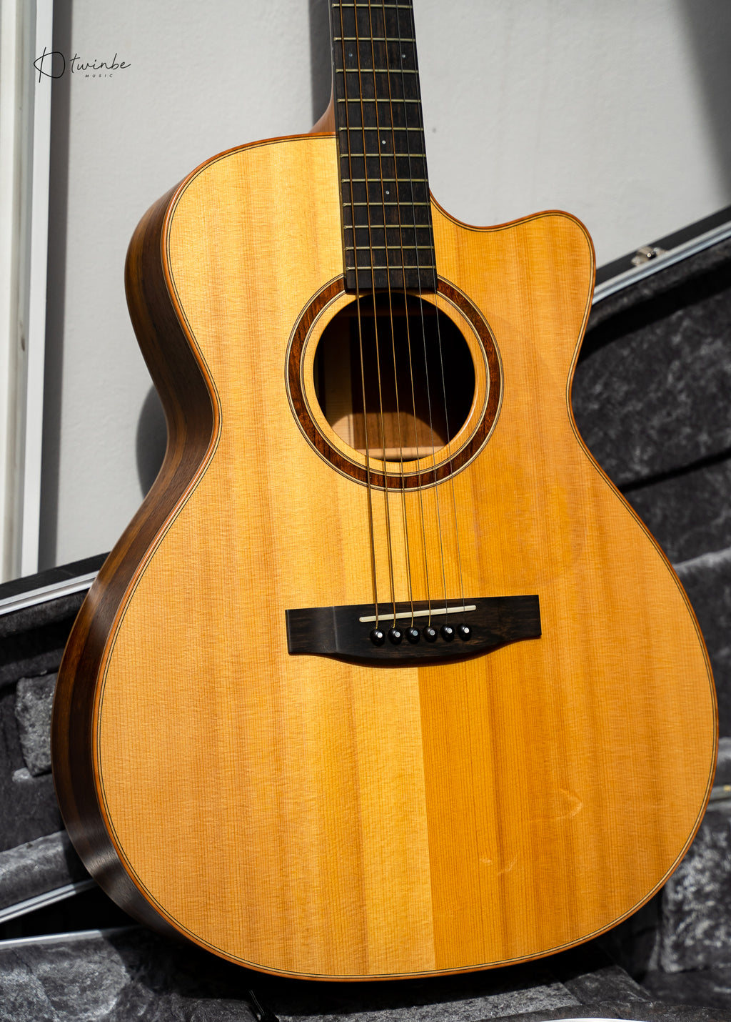 Lakewood M-18 CP Grand Concert