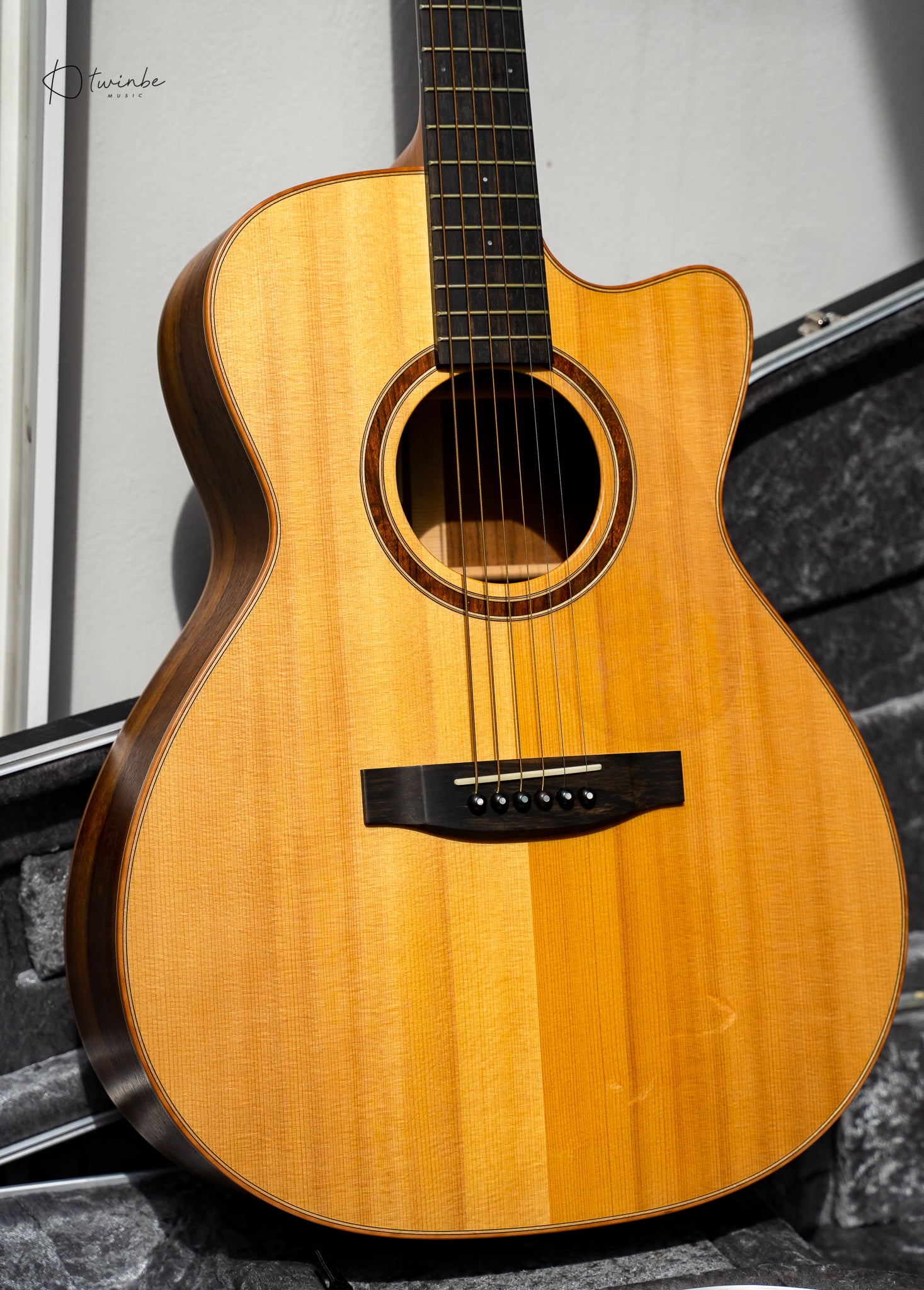 Lakewood M-18 CP Grand Concert