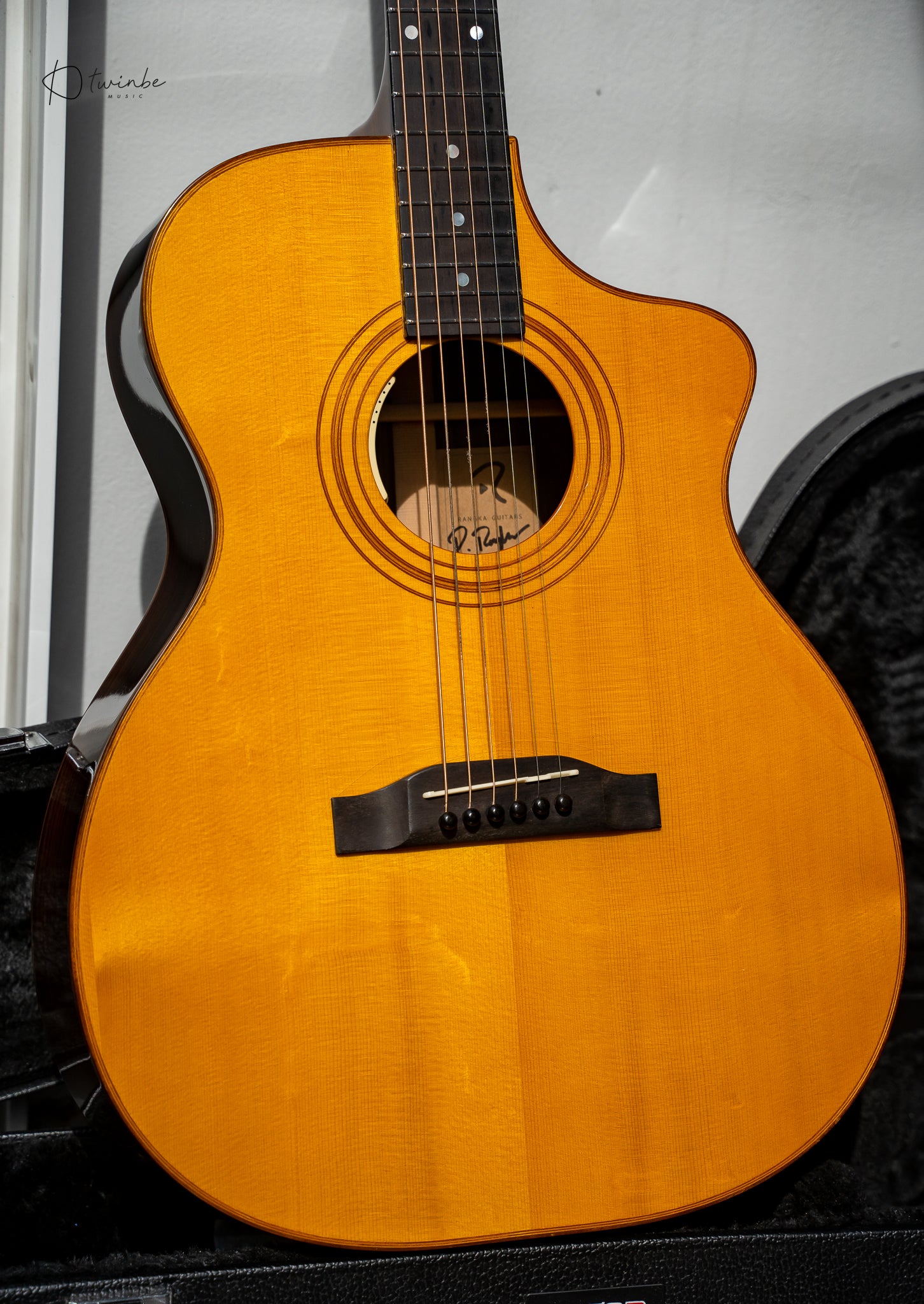 Rangka Acoustic Guitars