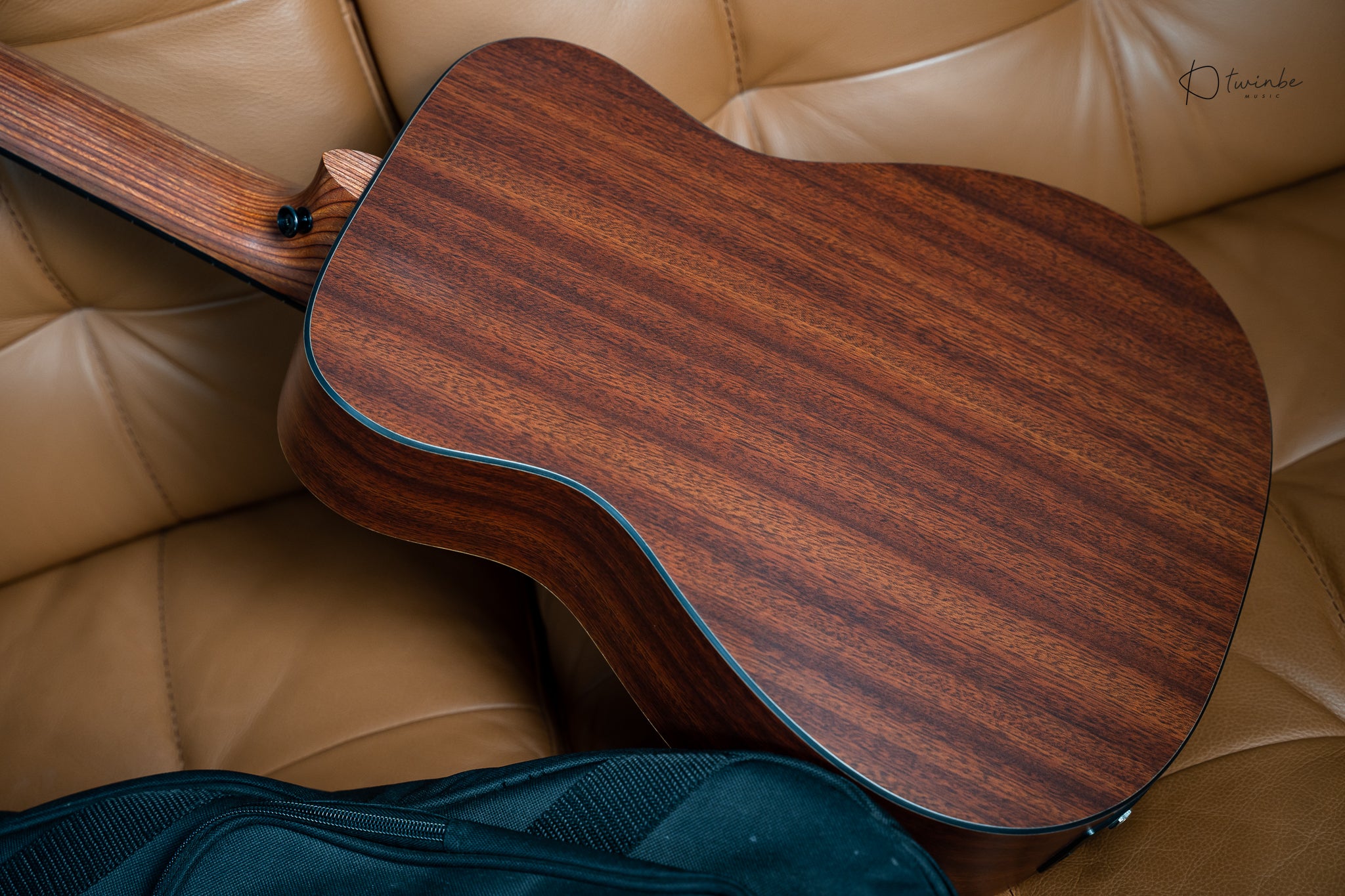 Martin Ed Sheeran 3 Divide Signature