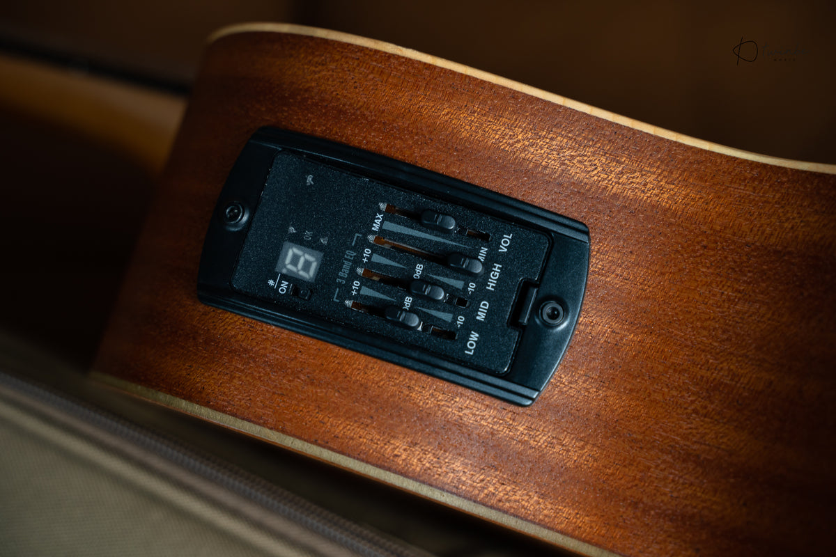 Taylor Academy 12e Nylon