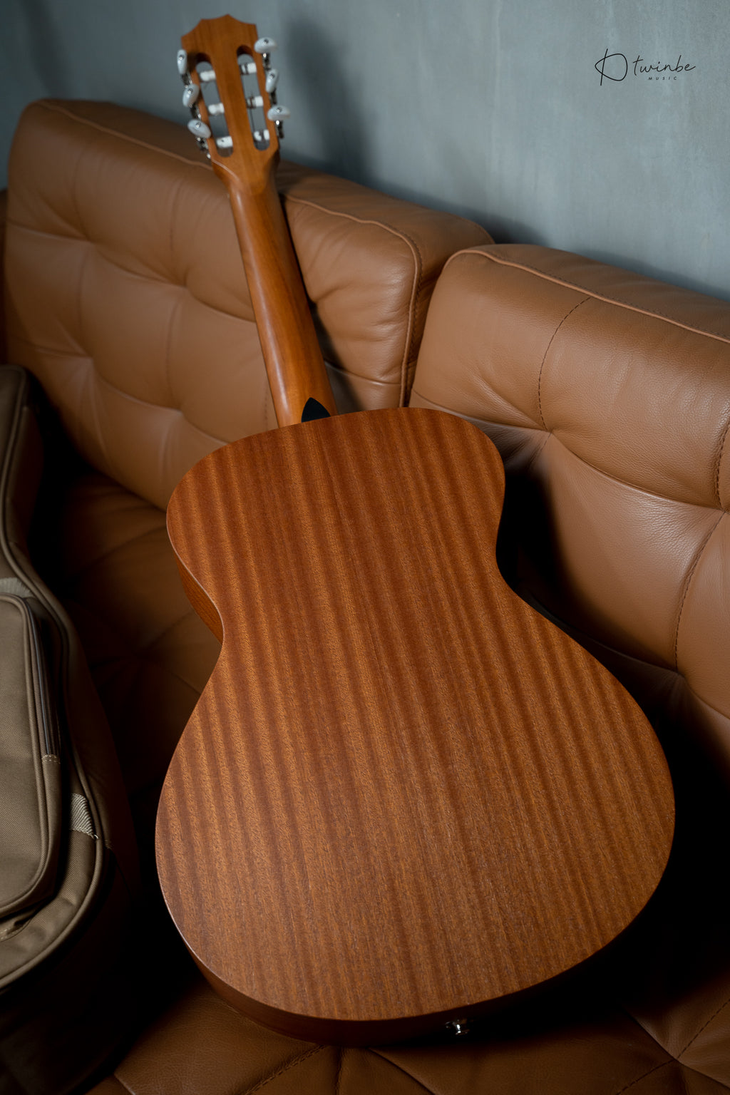 Taylor Academy 12e Nylon