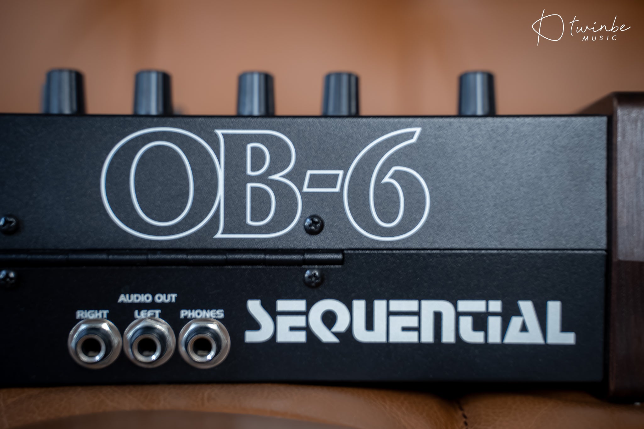 Sequential Oberheim OB-6