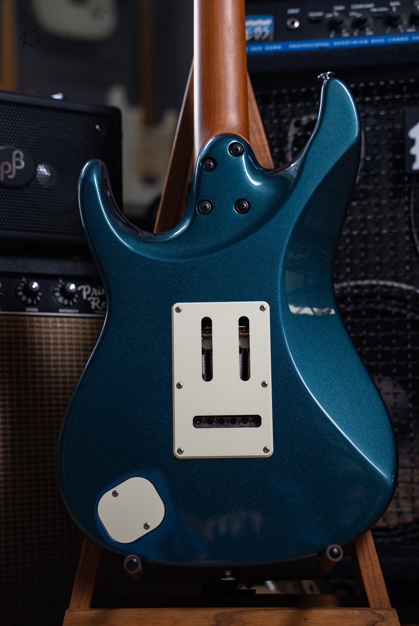 Ibanez Prestige AZ2203N-ATQ