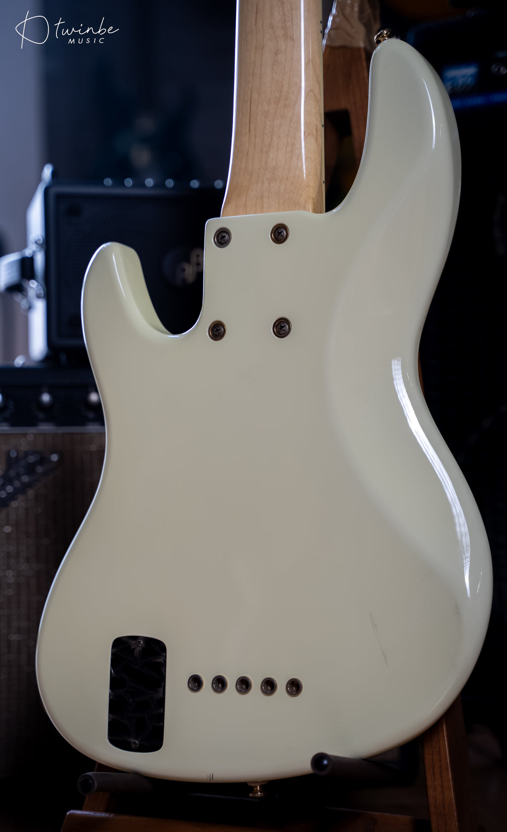 Bassmods K524 Creme Bart Pickup
