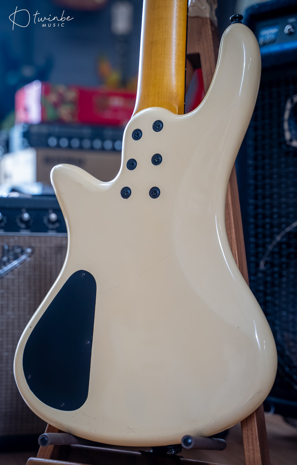 SCHECTER STILETTO DELUXE 5