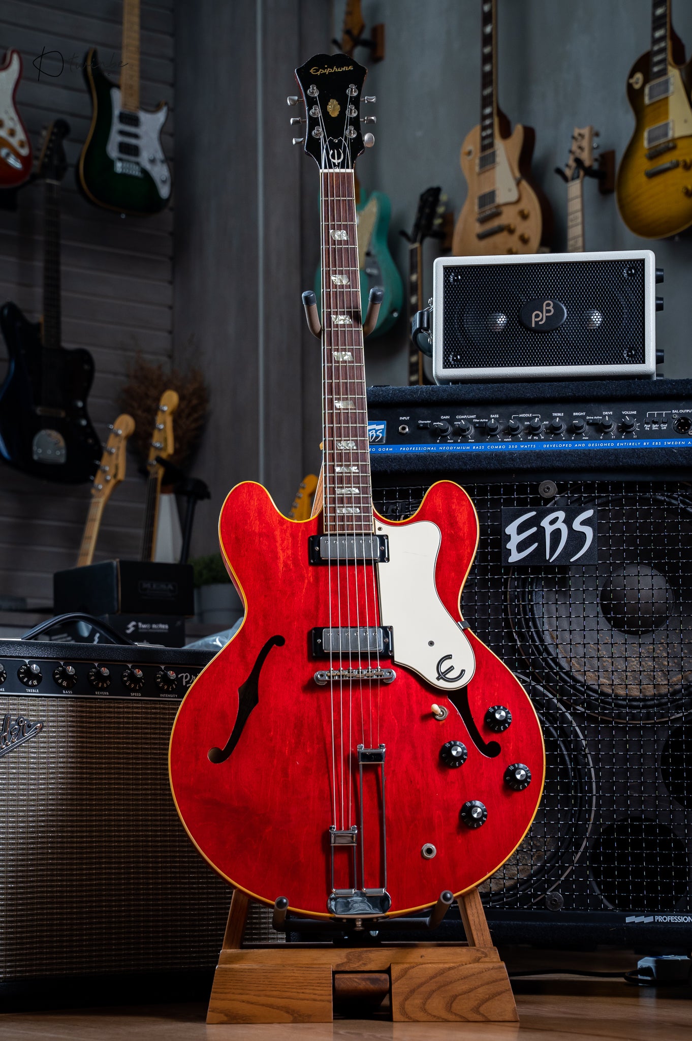 1967 Epiphone ES360TD Riviera Cherry