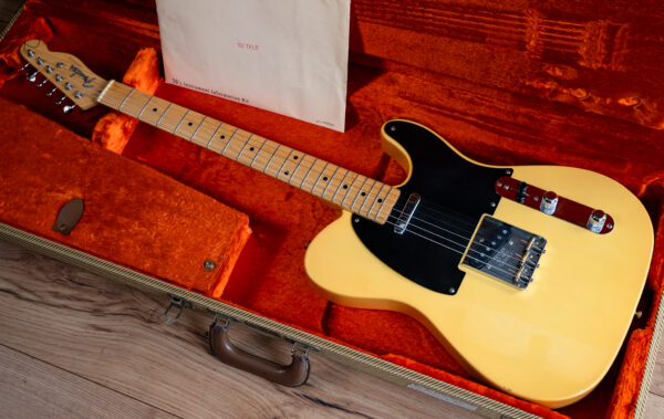 2017 Fender American Vintage '52 Reissue Telecaster Butterscotch Blonde - Image 7