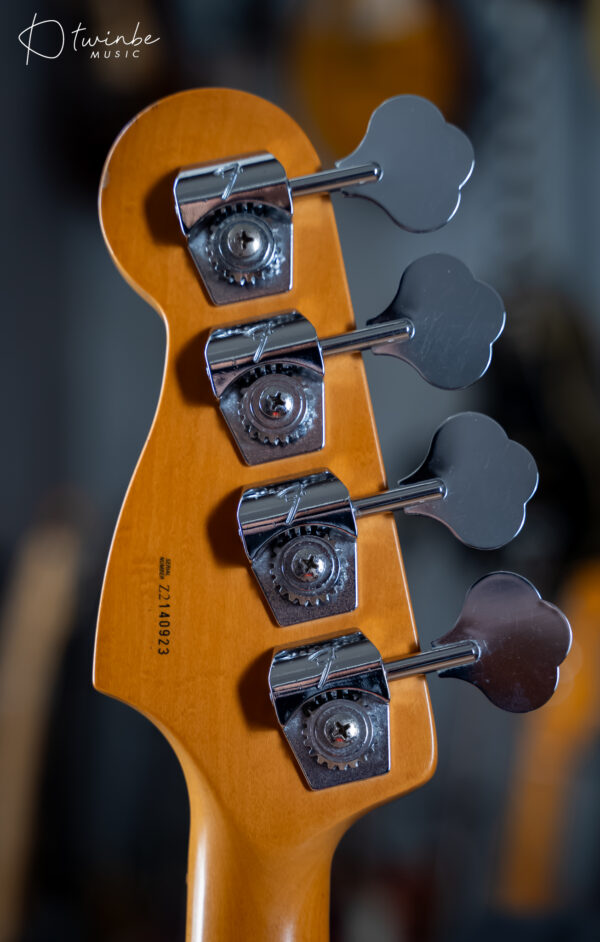 Fender American Standard Precision Bass Sunburst - Image 8