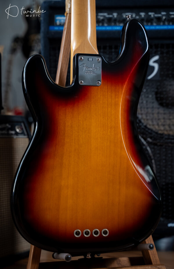 Fender American Standard Precision Bass Sunburst - Image 9