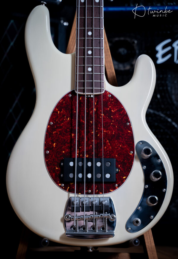 Ernie Ball Music Man USA Stingray Old Smoothie BFR Trans Buttermilk - Image 5