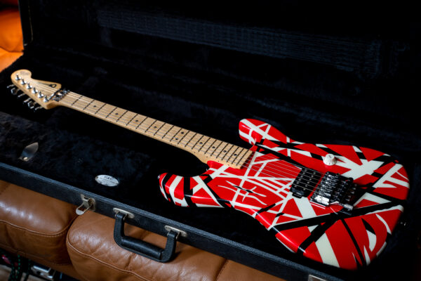 Charvel USA EVH Art Series Red /White / Black - Image 8