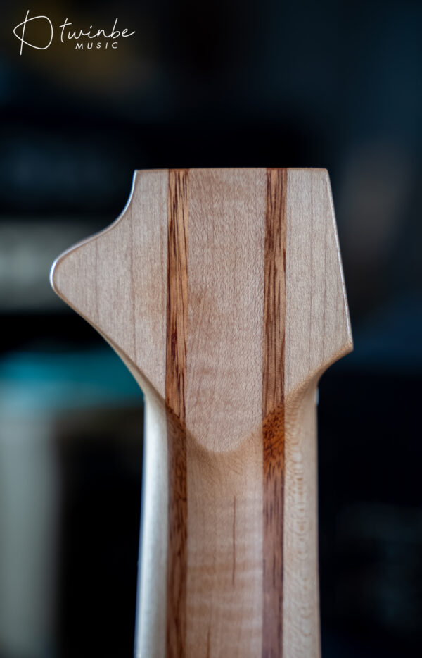 Aden Bass 5strings Headless Short Scale - Image 8