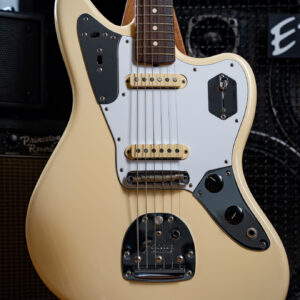 Fender Johnny Marr Signature Jaguar in Olympic White