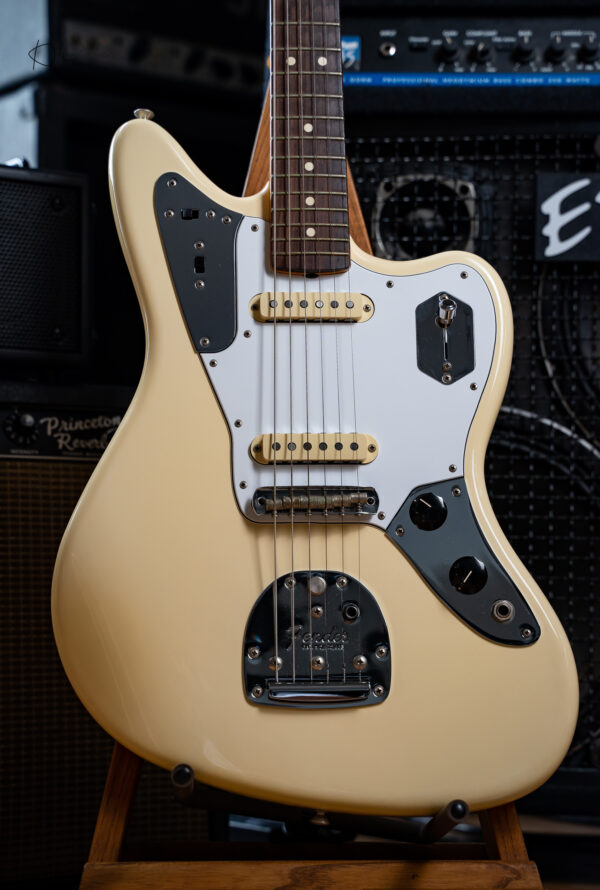 Fender Johnny Marr Signature Jaguar in Olympic White
