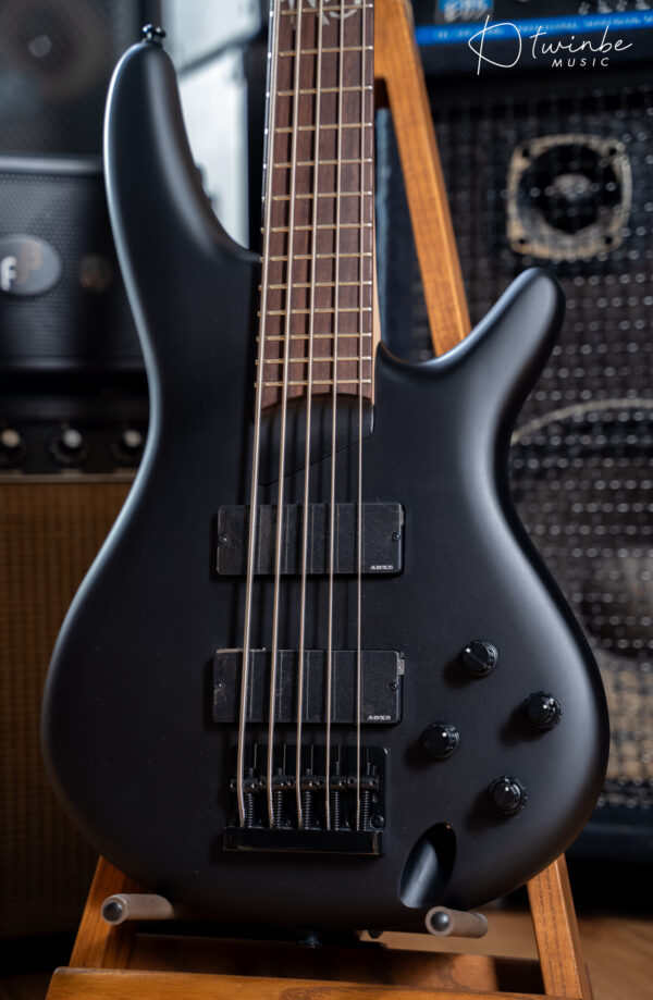 Ibanez K5 – Black Flat Fieldy Signature Korn