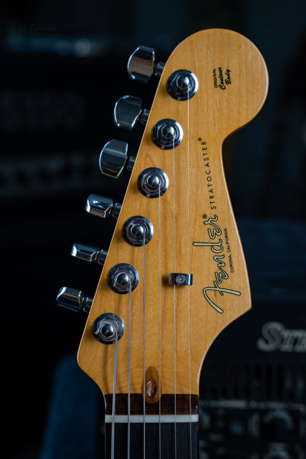 Fender American Professional II Stratocaster in Miami Blue - Image 2