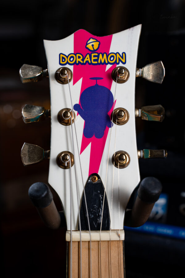 ESP Doraemon Mini Guitar Limited Edition - Image 2