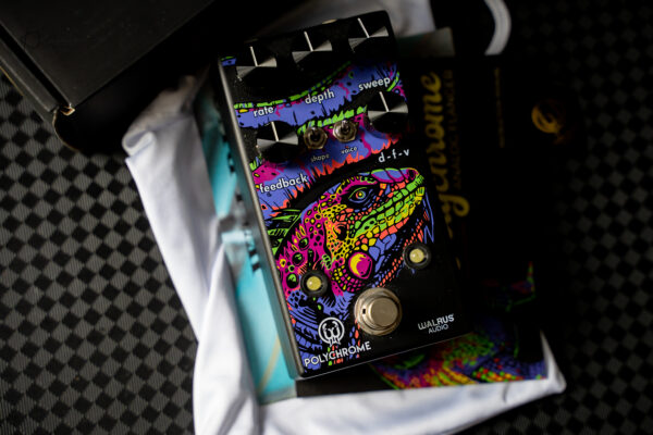 Walrus Audio Polychrome Analog Flanger