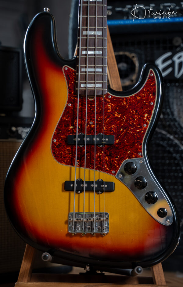 Fender Custom Shop Classic 4 String Jazz Bass Active - Image 6