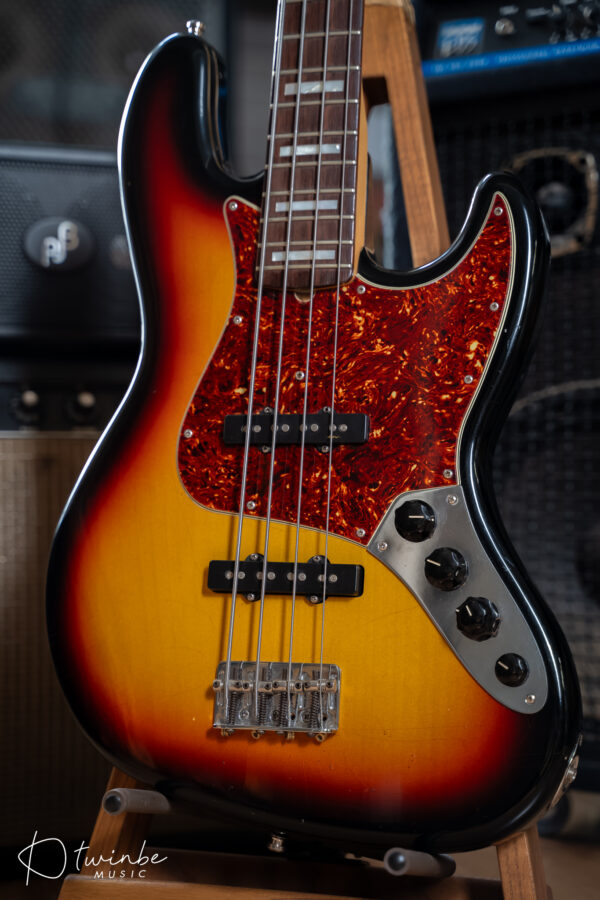Fender Custom Shop Classic 4 String Jazz Bass Active - Image 5