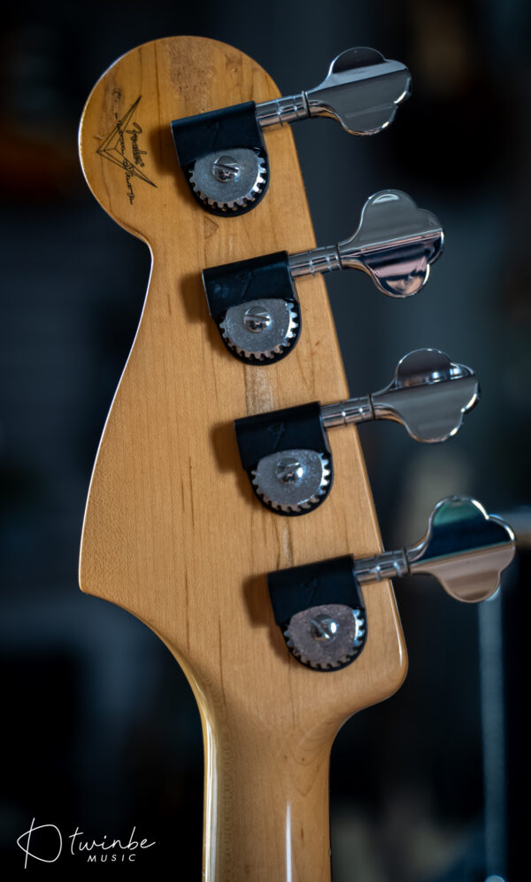 Fender Custom Shop Classic 4 String Jazz Bass Active - Image 8