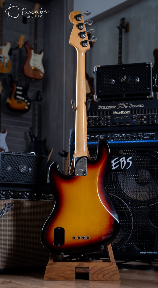 Fender Custom Shop Classic 4 String Jazz Bass Active - Image 7