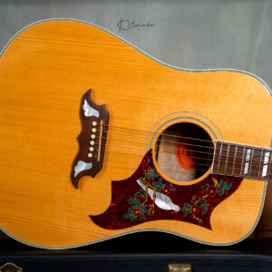 2007 Gibson Dove Custom Shop Red Spruce Quilted Edition (Rare)