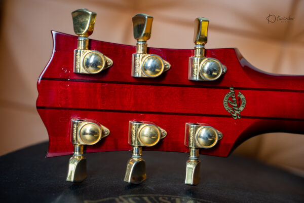2007 Gibson Dove Custom Shop Red Spruce Quilted Edition (Rare) - Image 7