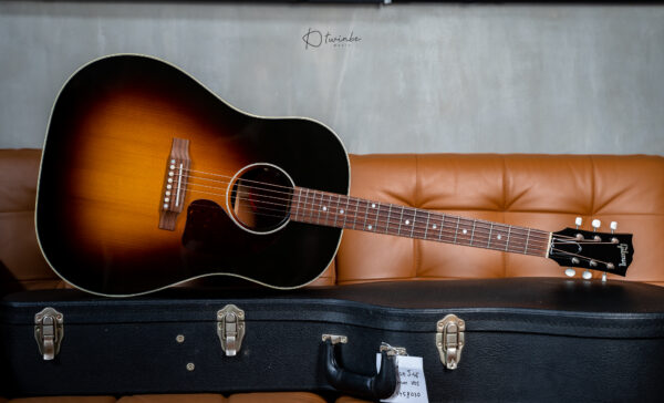 2018 Gibson Custom Shop J-45 Red Spruce VOS - Image 2