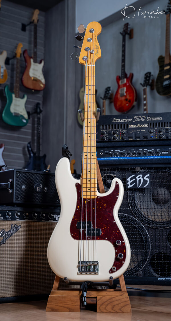 Fender American Professional II Precision Bass - Image 3