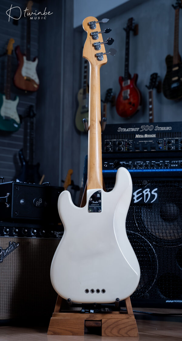 Fender American Professional II Precision Bass - Image 7