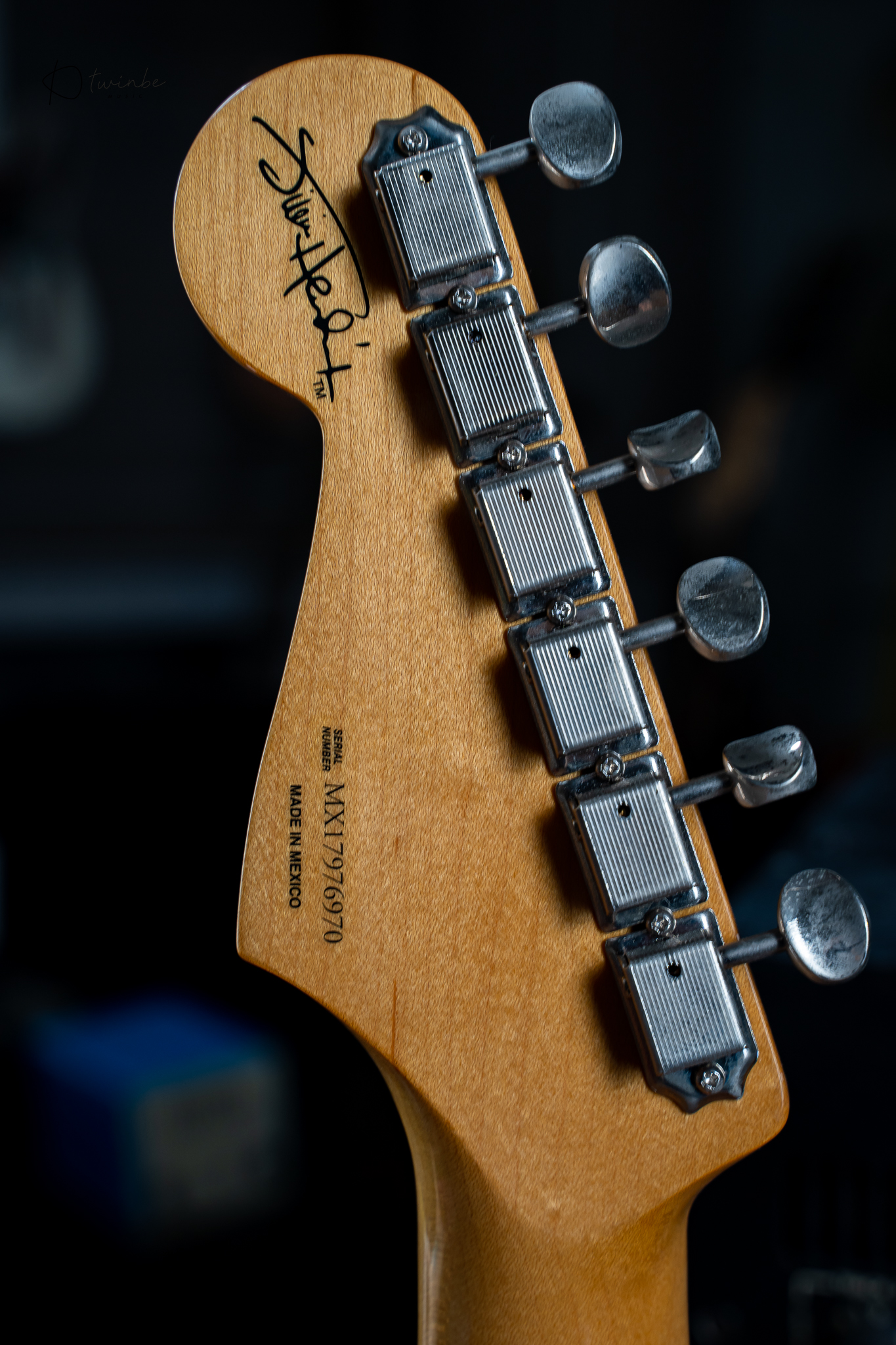 2018 Fender Jimi Hendrix Monterey Stratocaster - Image 4
