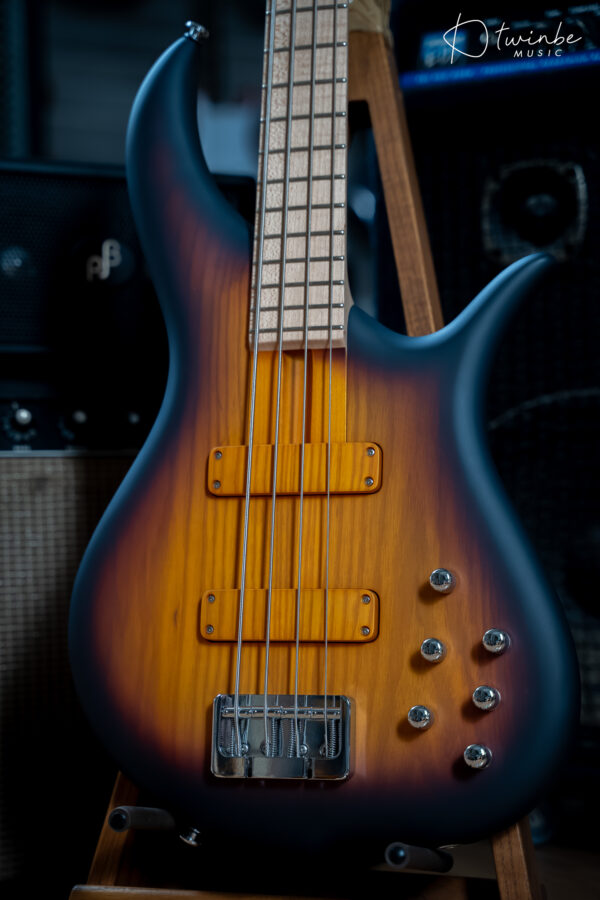F BASS BN4 - SUNBURST MATTE