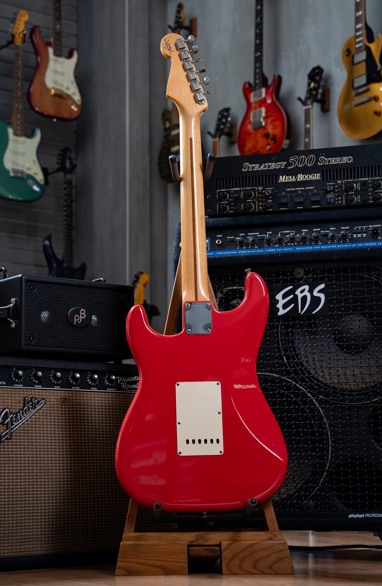 Fender Custom Shop 56 Stratocaster NOS in Fiesta Red - Image 5