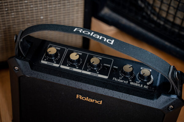 Roland Mobile AC Acoustic Chorus - Image 2