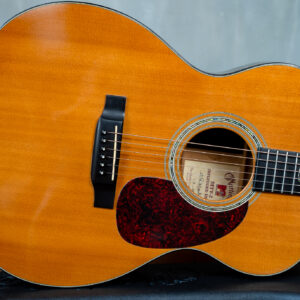 2004 Martin MTV-2 Unplugged Limited Edition No.7 of 200