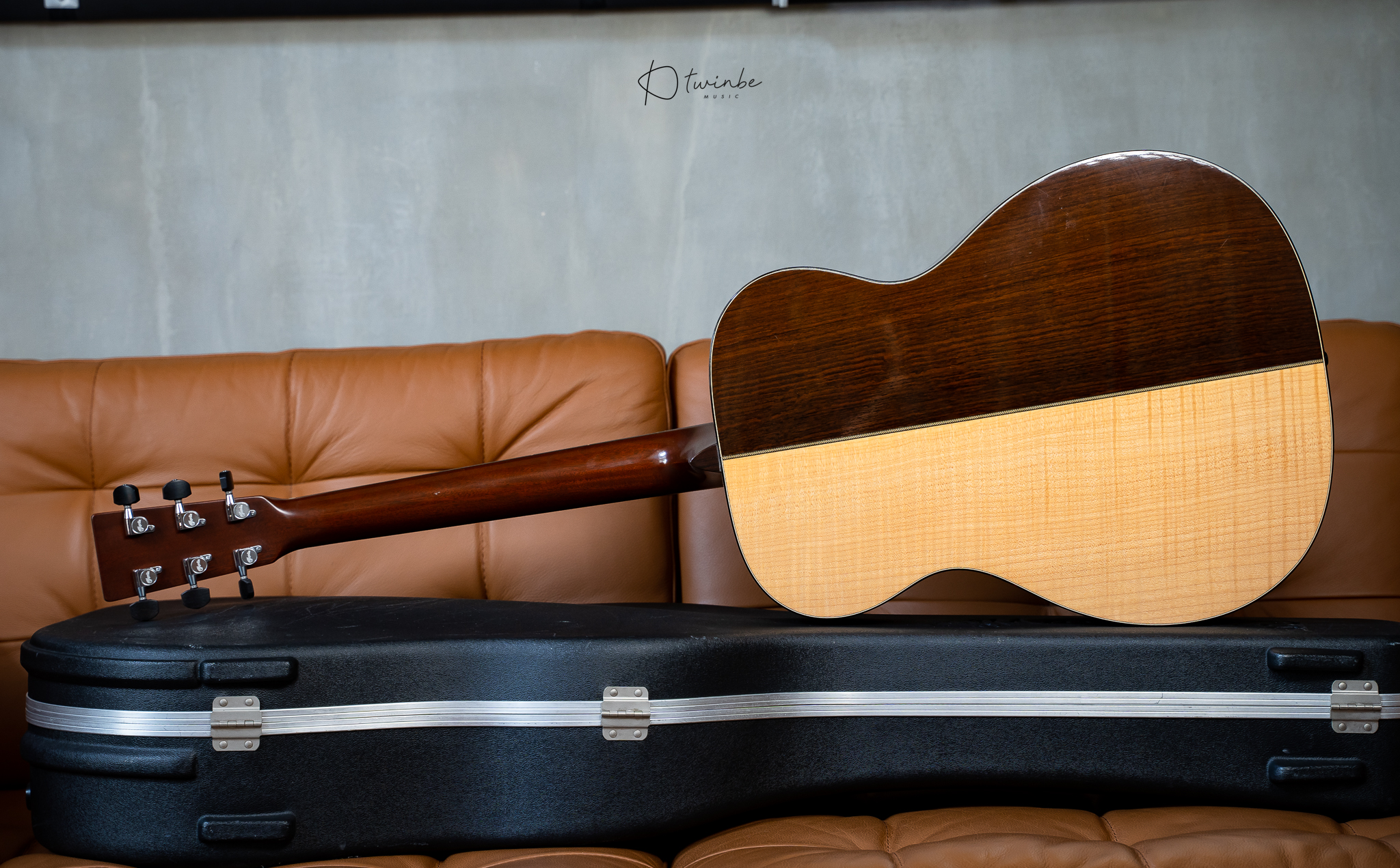 2004 Martin MTV-2 Unplugged Limited Edition No.7 of 200 - Image 6