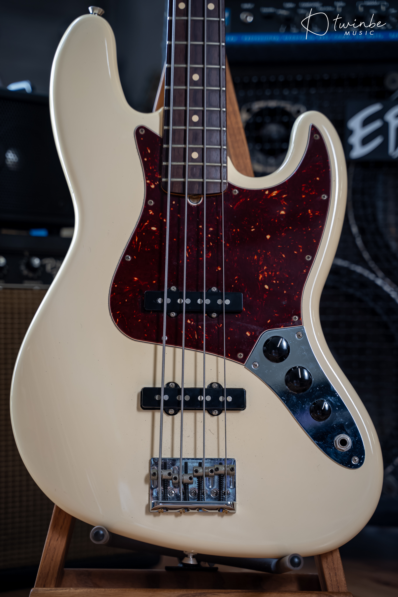 Fender American Standard Jazz Bass 4 String - Image 5