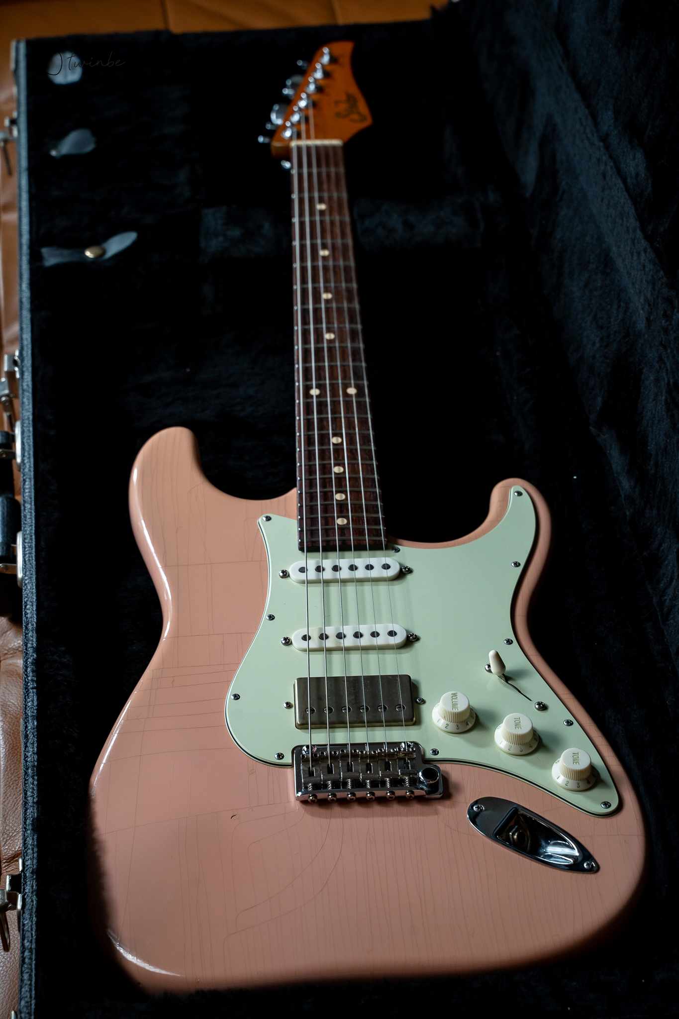 Suhr Mateus Asato Signature Series Classic Antique Shell Pink - Image 7